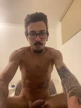 younghotcook online show from April 1, 2026, 11:57 pm