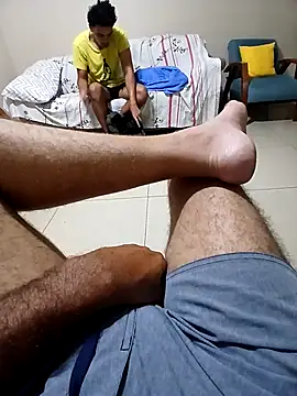 Aecio2029 online show from April 16, 2026, 12:33 am