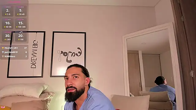 Max strong01 online show from May 15, 2026, 11:23 pm