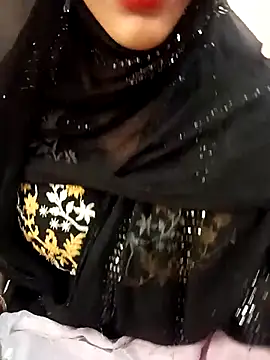 Miss Noor   online show from May 24, 2026, 6:18 am