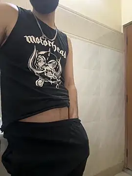 wriedbeardo818 online show from April 2, 2026, 9:29 am