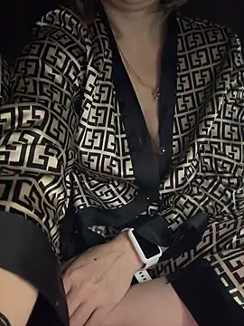 peach widow online show from April 8, 2026, 6:41 pm