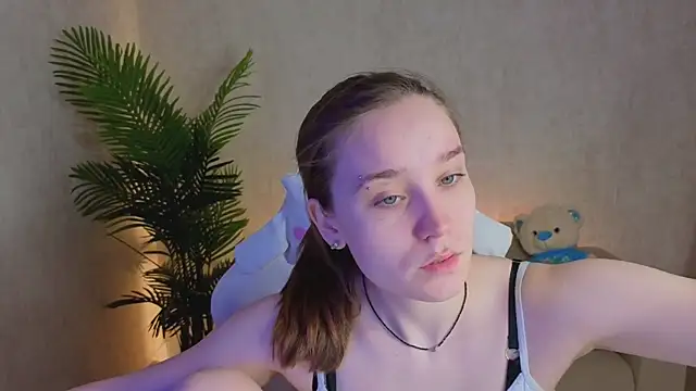 Snapshot of SweetieBlush chatting on May 1, 2026, 1:10 am SweetieBlush online show from May 1, 2026, 1:10 am