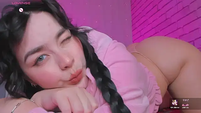 NatalForsy online show from April 11, 2026, 2:43 pm