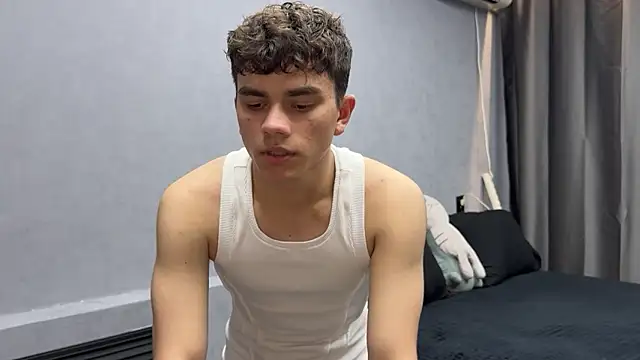 MaxWoolf online show from May 26, 2026, 1:51 pm