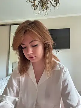 AriaPureTemptation online show from May 27, 2026, 2:08 am