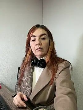 Snapshot of Vanessablazee chatting on April 8, 2026, 1:11 pm Vanessablazee online show from April 8, 2026, 1:11 pm