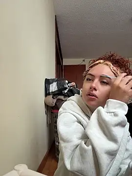 Amber-fire online show from May 21, 2026, 2:35 pm