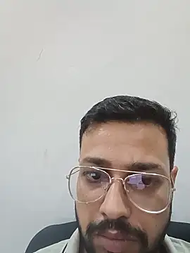 herochoclateboy online show from May 20, 2026, 4:51 am