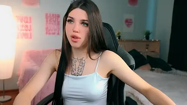 Snapshot of molly_rettyy chatting on June 12, 2026, 4:11 am molly rettyy online show from June 12, 2026, 4:11 am