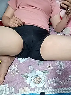 Snapshot of __Merry__ chatting on April 10, 2026, 5:23 am Merry online show from April 10, 2026, 5:23 am