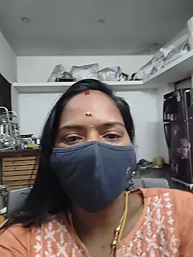 Snapshot of Tamil_Sangeetha chatting on June 1, 2026, 10:44 pm Tamil Sangeetha online show from June 1, 2026, 10:44 pm