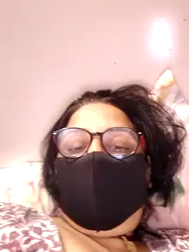 purvi46 online show from April 1, 2026, 6:16 pm