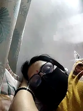 purvi46 online show from April 5, 2026, 8:11 am