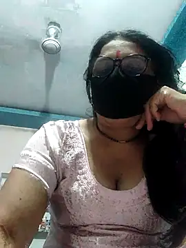 purvi46 online show from April 7, 2026, 6:47 am