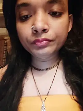 SweetTsAngel online show from May 1, 2026, 3:05 pm