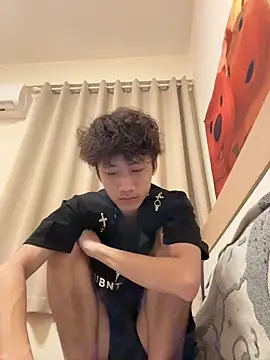 sexyboy-3525 online show from May 22, 2026, 2:33 pm