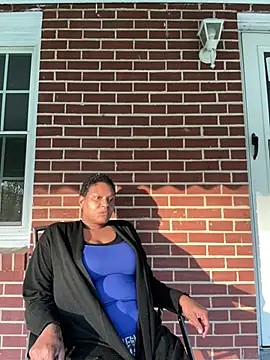 Sweetie8582 online show from March 30, 2026, 10:44 pm