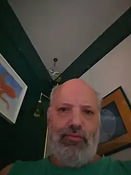Snapshot of BiDadDreams chatting on June 23, 2026, 2:04 pm BiDadDreams online show from June 23, 2026, 2:04 pm