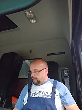 Cristo1982 online show from July 2, 2026, 2:44 am