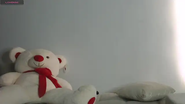 MissDolluxe online show from June 26, 2026, 2:38 am