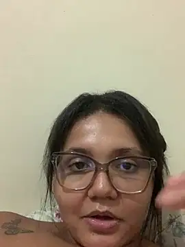 Snapshot of viviboraaaa chatting on April 13, 2026, 3:34 am viviboraaaa online show from April 13, 2026, 3:34 am