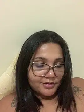viviboraaaa online show from May 5, 2026, 1:13 am