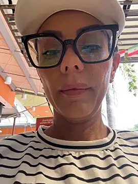 SofiParma online show from May 28, 2026, 7:11 pm