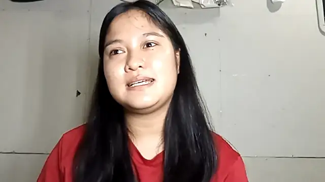 Snapshot of BrandeePhatdouang chatting on April 1, 2026, 5:19 am BrandeePhatdouang online show from April 1, 2026, 5:19 am