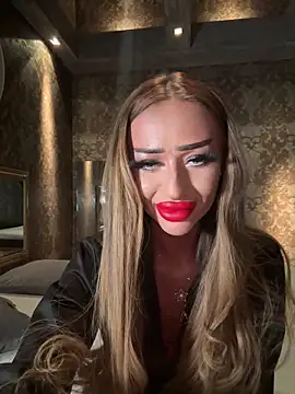 Snapshot of DirtyDebby chatting on March 31, 2026, 9:04 pm DirtyDebby online show from March 31, 2026, 9:04 pm