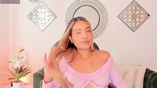 Snapshot of Asura_love chatting on March 31, 2026, 10:21 pm Asura love online show from March 31, 2026, 10:21 pm