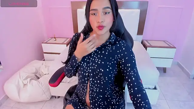 PALOMA ALVES online show from April 6, 2026, 2:42 am