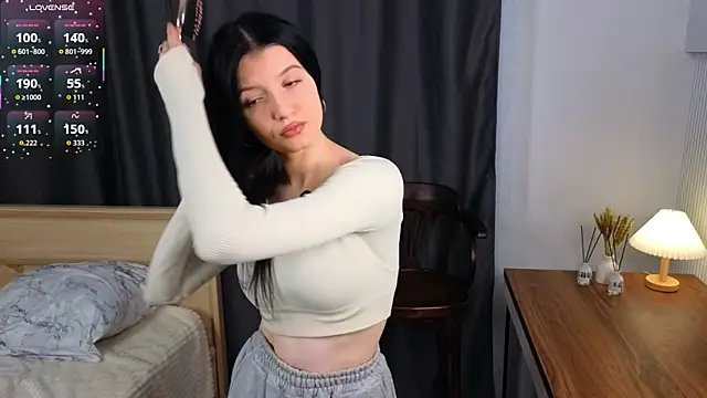 JazminLantey online show from April 7, 2026, 1:06 am