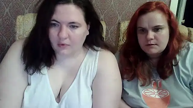 AmirahLaveyQx online show from April 2, 2026, 5:43 pm