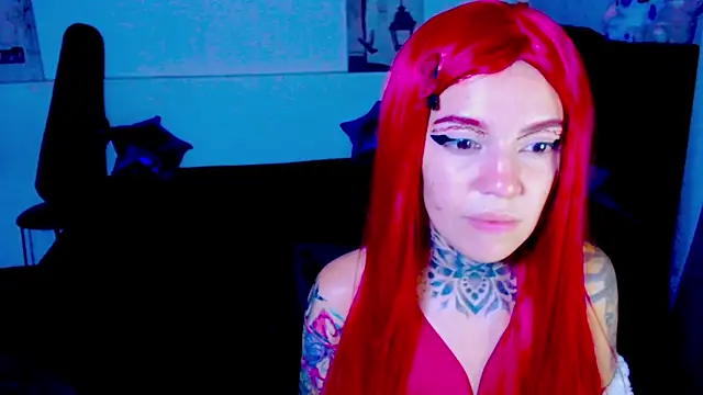 LannieGonzales online show from May 18, 2026, 4:07 am