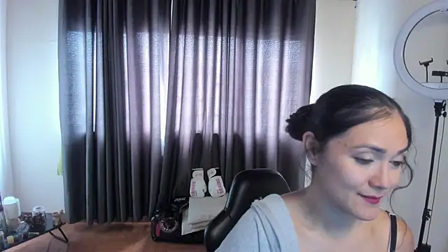 FreyaRouge online show from July 11, 2026, 6:43 pm