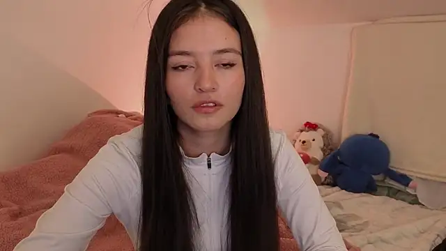 AMELIEEEX online show from April 14, 2026, 3:34 am