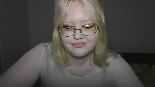 Elayne Sweet online show from May 17, 2026, 6:11 am