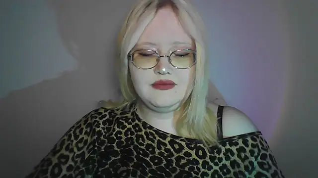 Elayne Sweet online show from July 11, 2026, 6:05 am