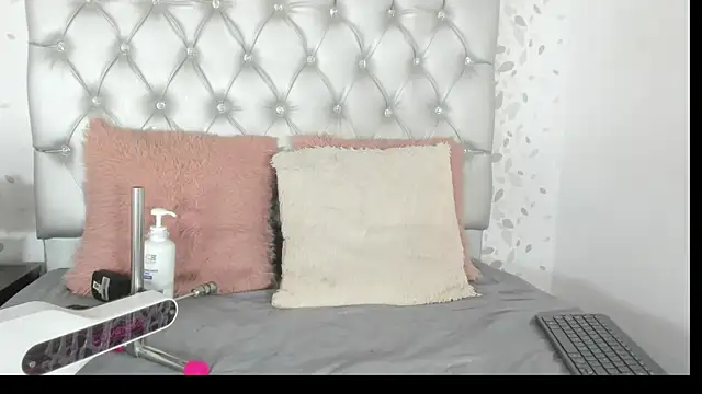 brenda sofia69 online show from July 29, 2026, 1:42 pm