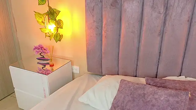 angelicaa garcia online show from May 8, 2026, 11:59 am