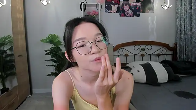 Snapshot of syuri_sun chatting on July 16, 2026, 5:19 pm syuri sun online show from July 16, 2026, 5:19 pm