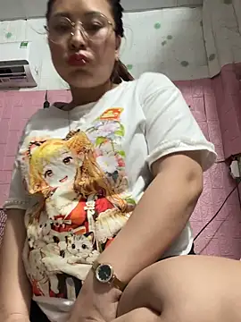 Lina-Naughty online show from April 25, 2026, 5:21 am