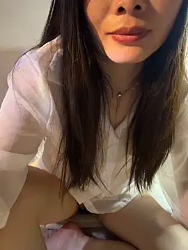 Xiaoyunduo1 online show from April 28, 2026, 5:07 pm