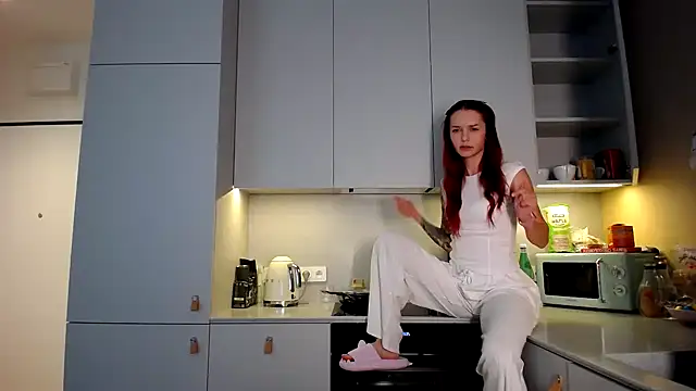 eva oopsy online show from April 14, 2026, 1:17 pm