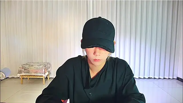 wumei-001 online show from April 9, 2026, 6:19 am