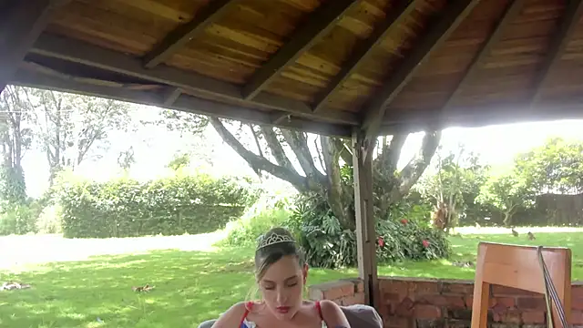 Dionekiss online show from July 10, 2026, 4:42 pm