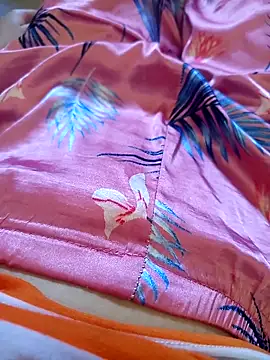 Snapshot of Sarita-sousou chatting on April 16, 2026, 10:27 am Sarita-sousou online show from April 16, 2026, 10:27 am