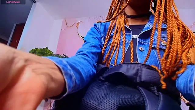 cherry latiinn19 online show from April 24, 2026, 11:12 am