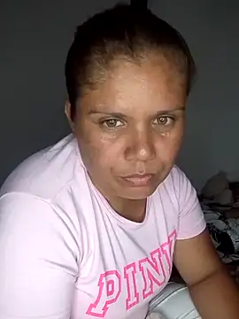 Zafiro MD online show from June 18, 2026, 2:01 am